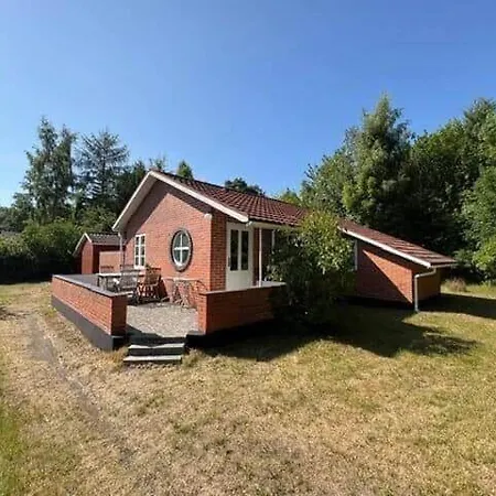 Semesterbostad 4805-ronne-stampen-vej-1-8 Rønne